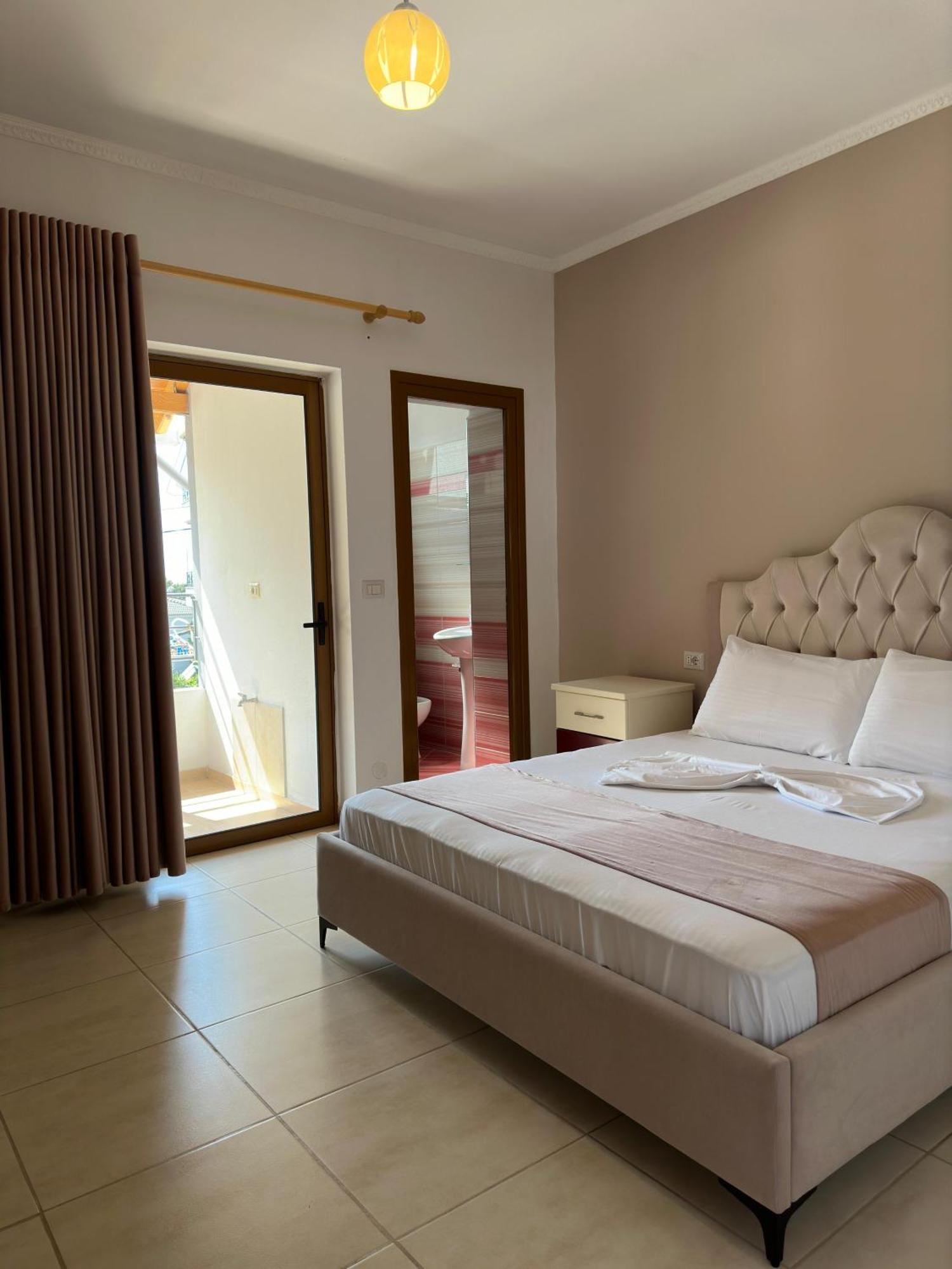Evelina Ernild Rooms ซารานเดอ ภายนอก รูปภาพ